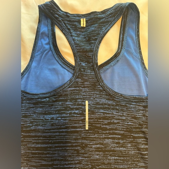 Nike Blue Dry Fit  Women’s activewear racerback tank‎ size Small - Picture 4 of 12